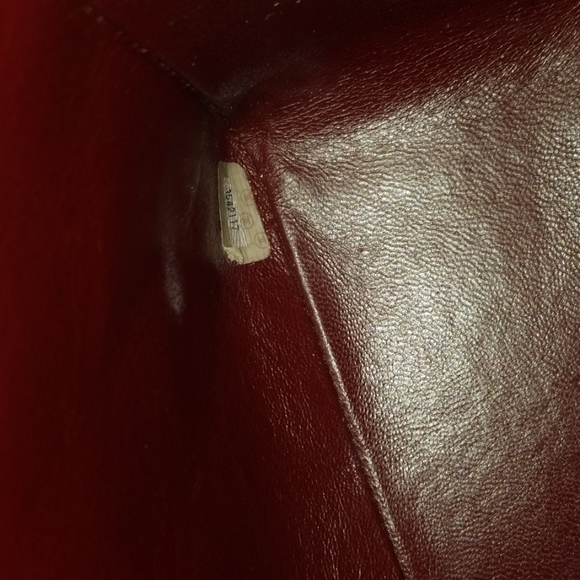 Authentic vintage chanel bag - Picture 2 of 6